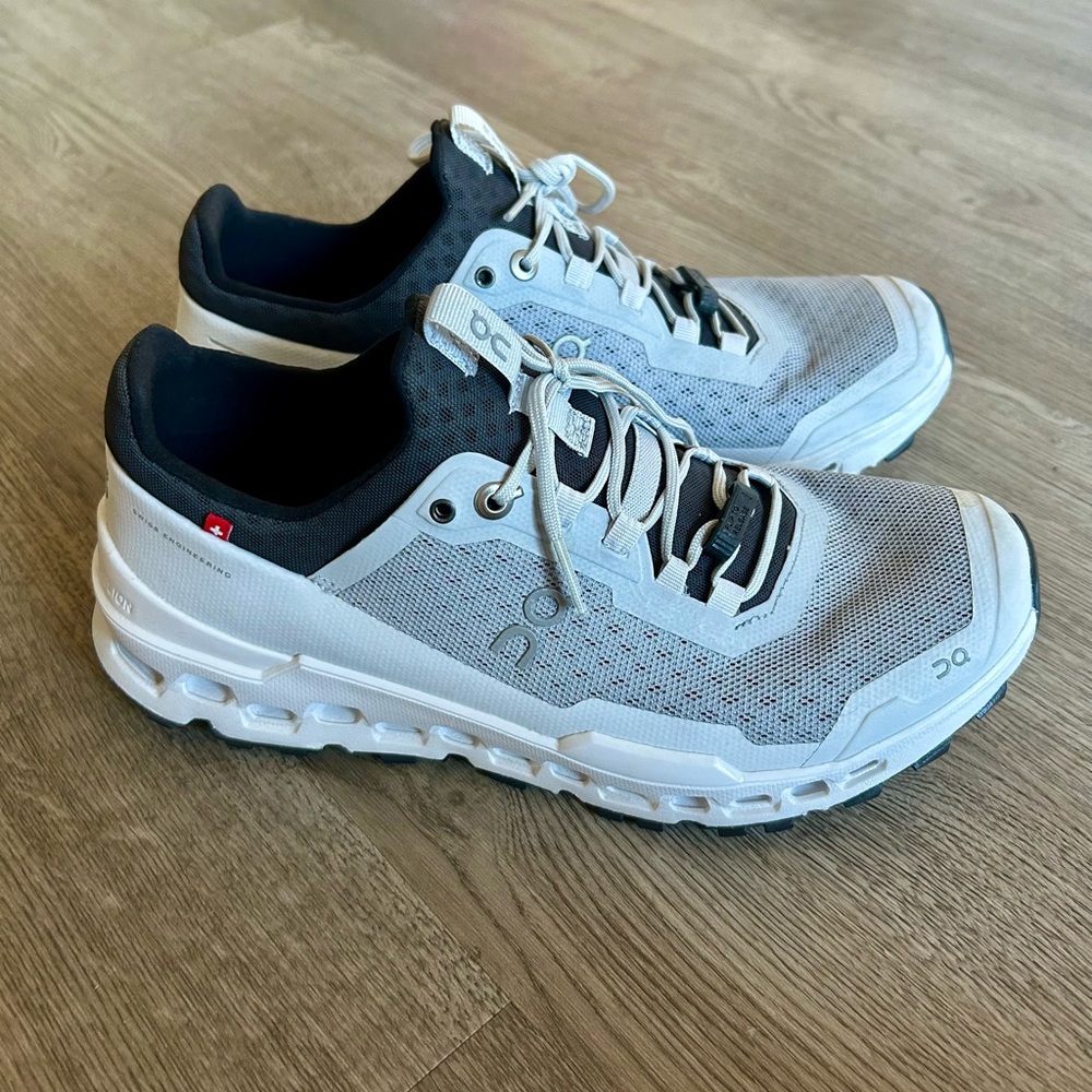 On Vista Athletic Shoes